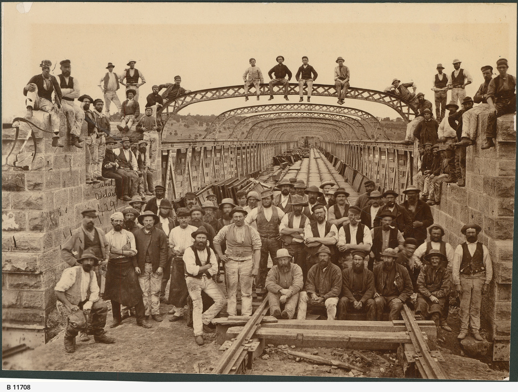 Bridge workers, Murray Bridge • Photograph • State Library of South ...