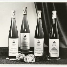 Kaiser Stuhl and Mildara Wines • Photograph • State Library of 