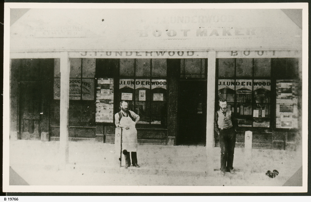 Bootmakers, Mount Gambier • Photograph • State Library of South Australia